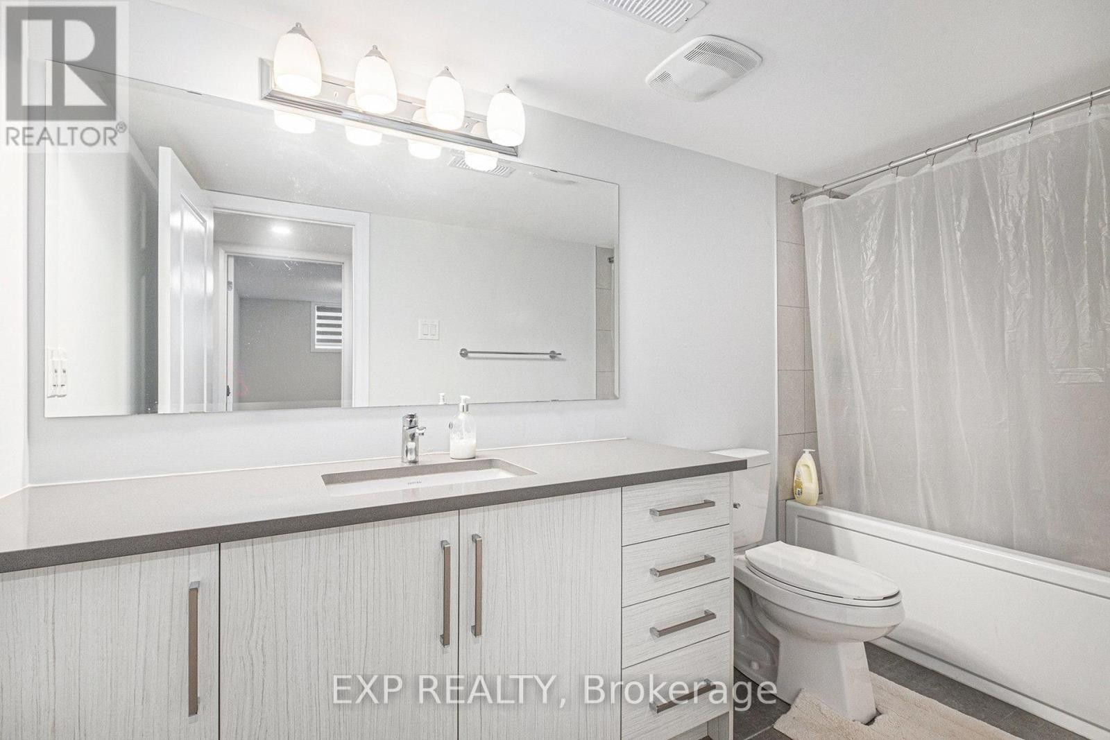 












528 ANCHOR CIRCLE

,
Ottawa,




Ontario
K4M0X5

