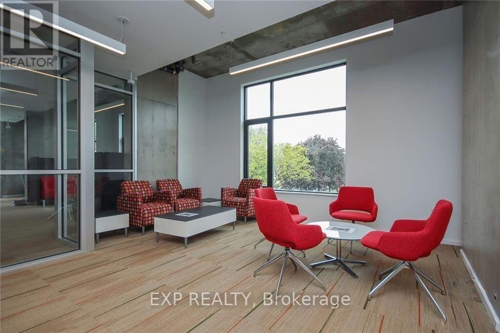 












912 - 105 CHAMPAGNE AVENUE S

,
Ottawa,




Ontario
K1S5E5

