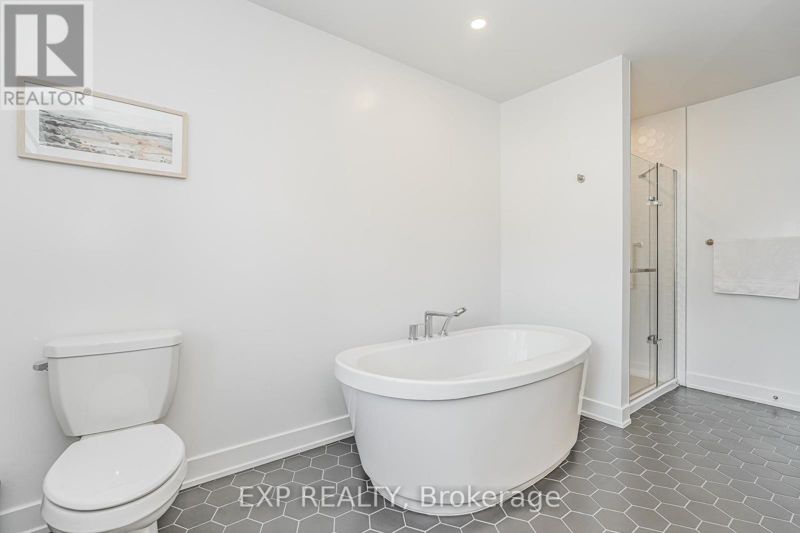 












92 BIG DIPPER STREET

,
Ottawa,




Ontario
K4M0L9

