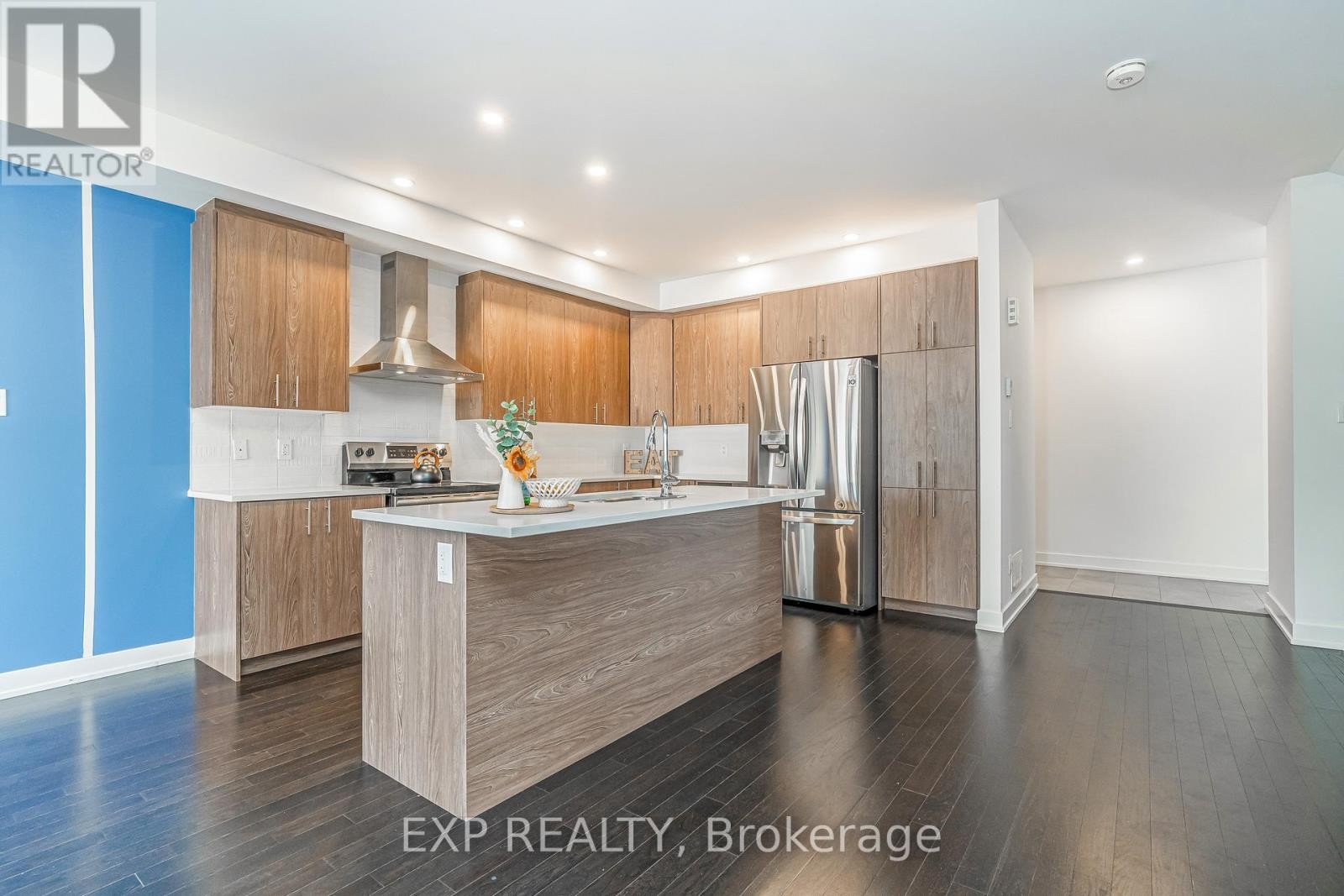 












92 BIG DIPPER STREET

,
Ottawa,




Ontario
K4M0L9

