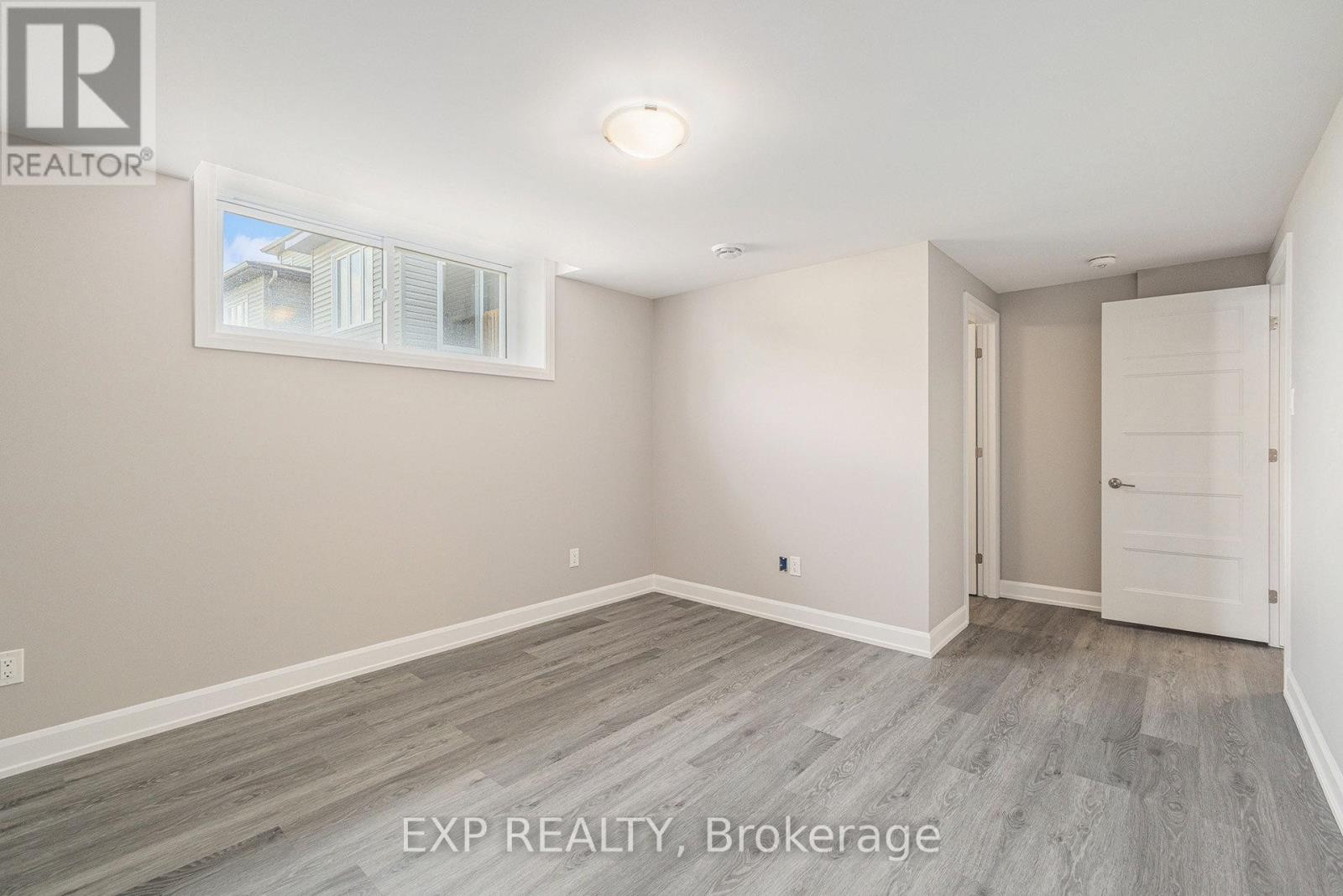 












A - 1218 MONTBLANC CRESCENT

,
Russell,




Ontario
K0A1W0

