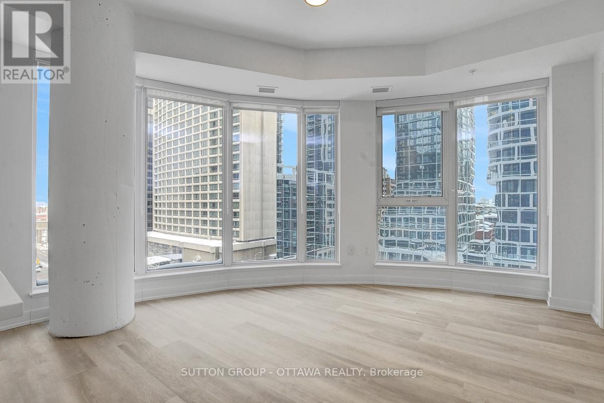 












702 - 391 SLATER STREET

,
Ottawa,




Ontario
K1R0G7

