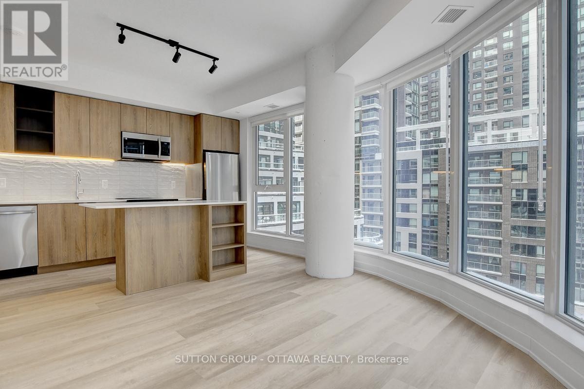 












702 - 391 SLATER STREET

,
Ottawa,




Ontario
K1R0G7

