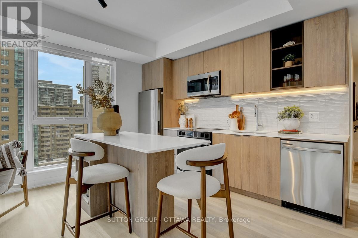 












702 - 391 SLATER STREET

,
Ottawa,




Ontario
K1R0G7

