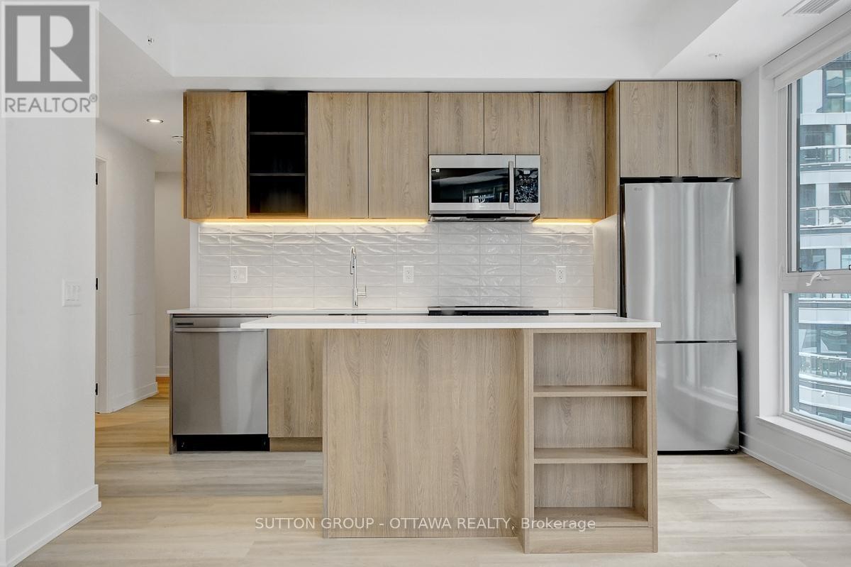 












702 - 391 SLATER STREET

,
Ottawa,




Ontario
K1R0G7

