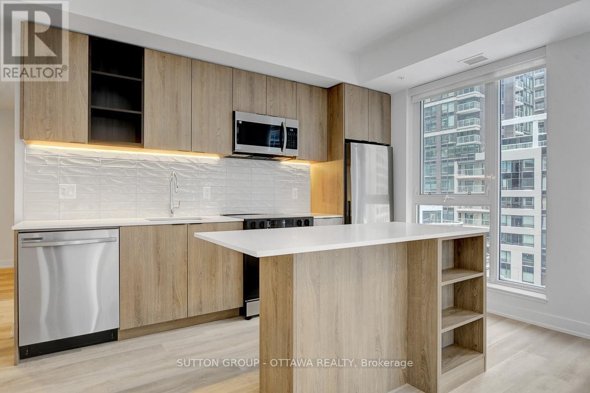 












702 - 391 SLATER STREET

,
Ottawa,




Ontario
K1R0G7

