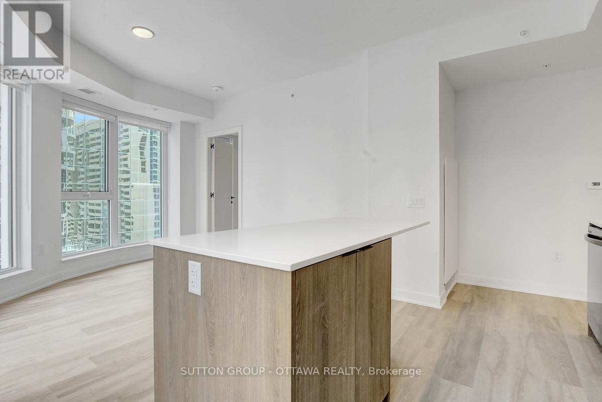 












702 - 391 SLATER STREET

,
Ottawa,




Ontario
K1R0G7

