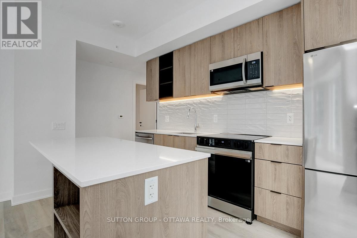 












702 - 391 SLATER STREET

,
Ottawa,




Ontario
K1R0G7

