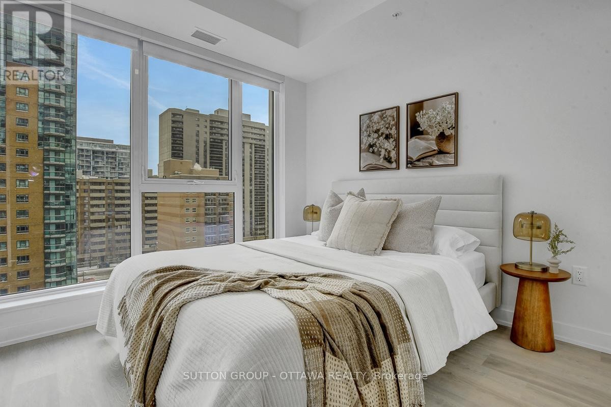 












702 - 391 SLATER STREET

,
Ottawa,




Ontario
K1R0G7

