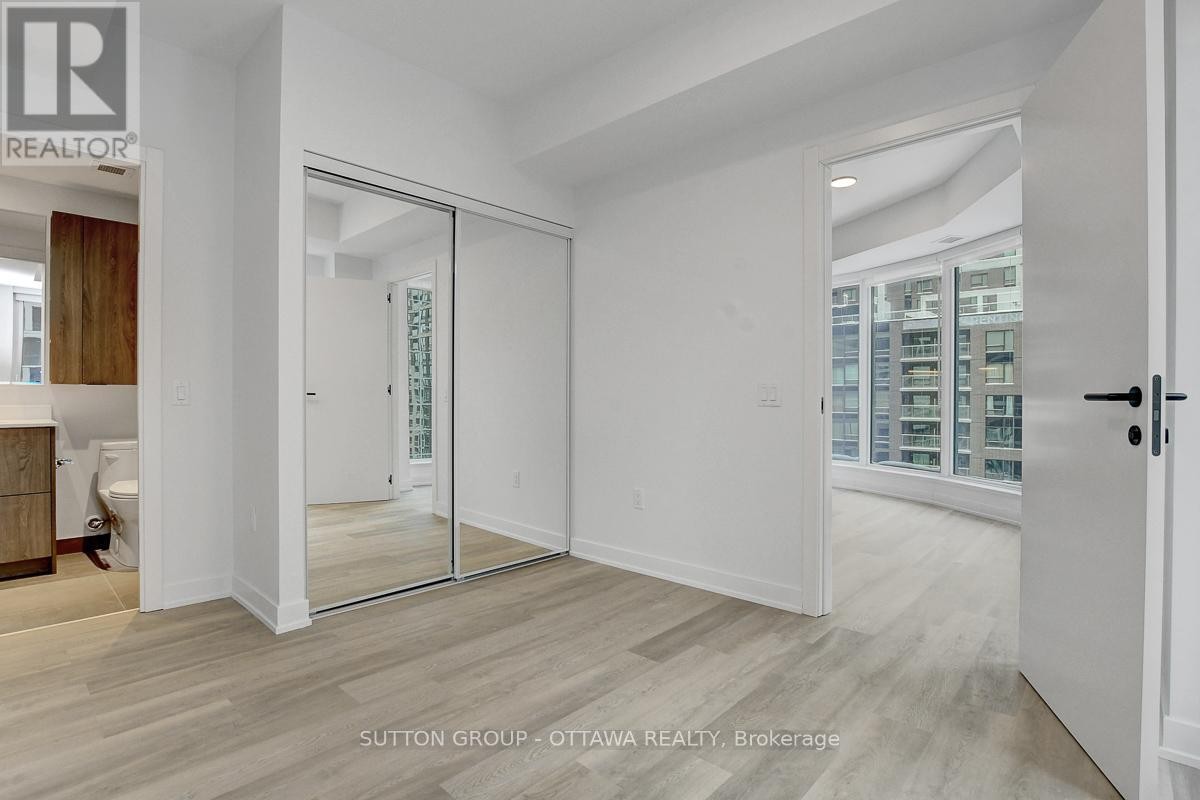 












702 - 391 SLATER STREET

,
Ottawa,




Ontario
K1R0G7

