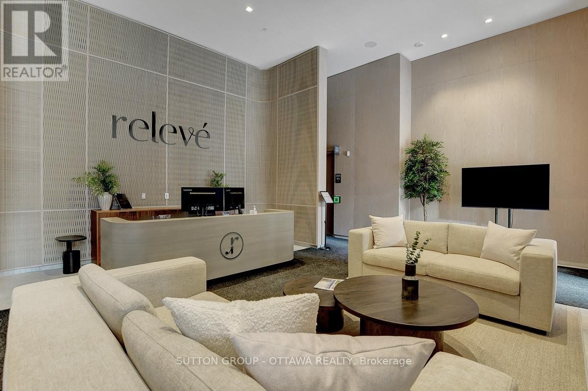 












702 - 391 SLATER STREET

,
Ottawa,




Ontario
K1R0G7

