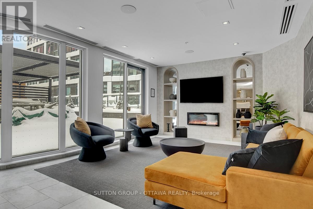 












702 - 391 SLATER STREET

,
Ottawa,




Ontario
K1R0G7

