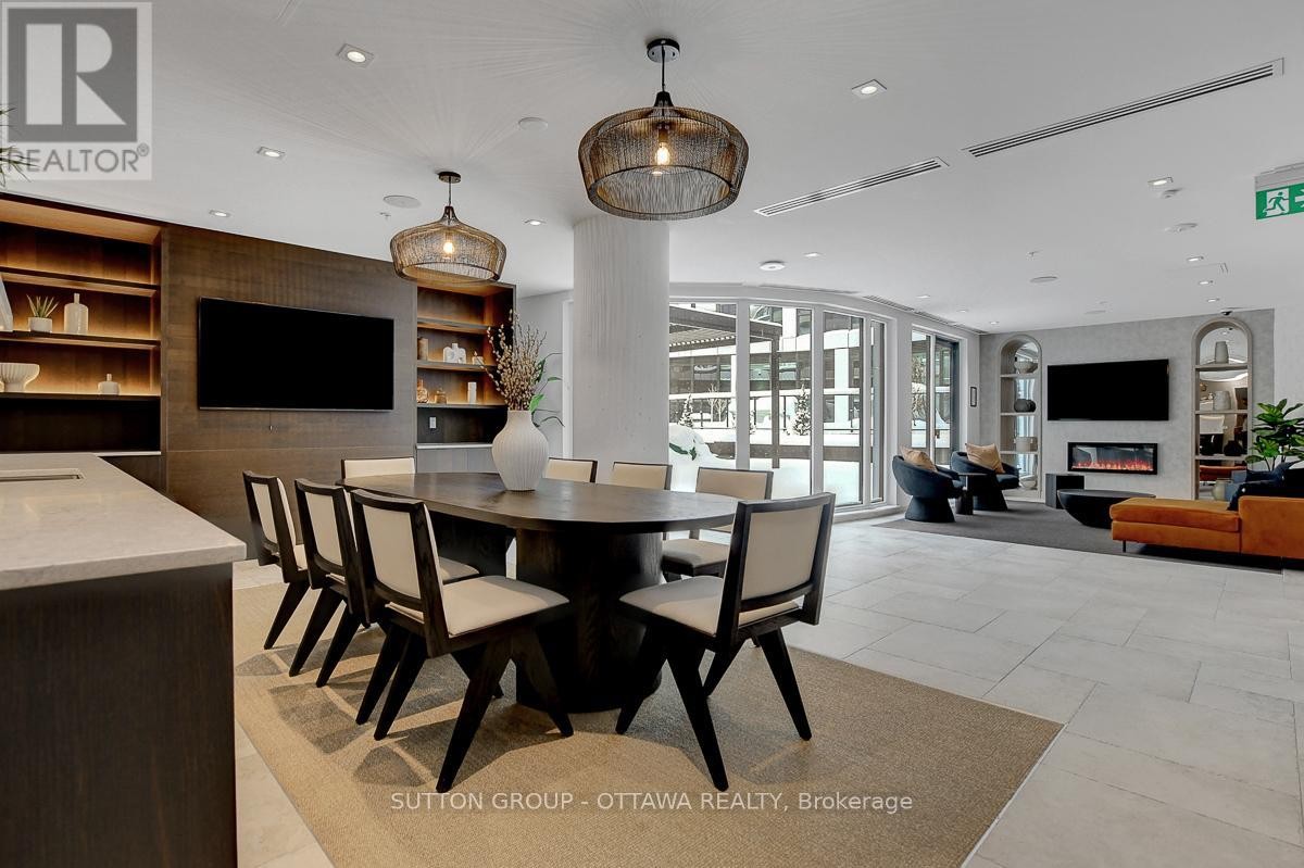 












702 - 391 SLATER STREET

,
Ottawa,




Ontario
K1R0G7

