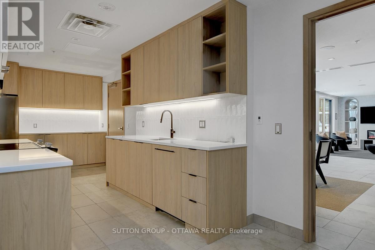 












702 - 391 SLATER STREET

,
Ottawa,




Ontario
K1R0G7

