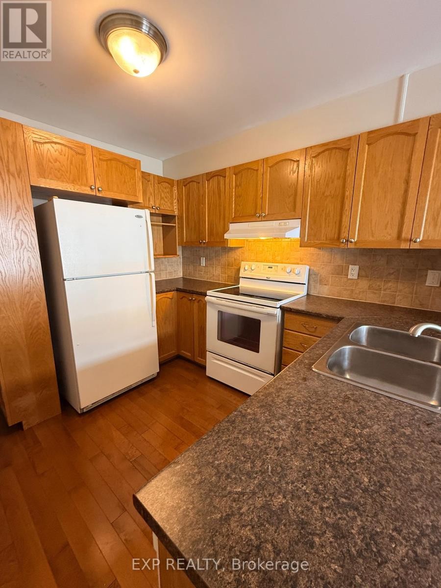 












50 - 265 PASEO PRIVATE N

,
Ottawa,




Ontario
K2G4N7

