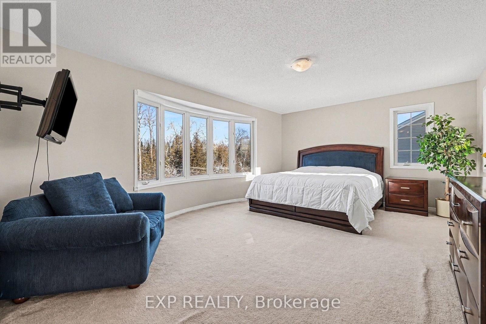 












39 WHITE TAIL DRIVE

,
Mississippi Mills,




Ontario
K0A1A0

