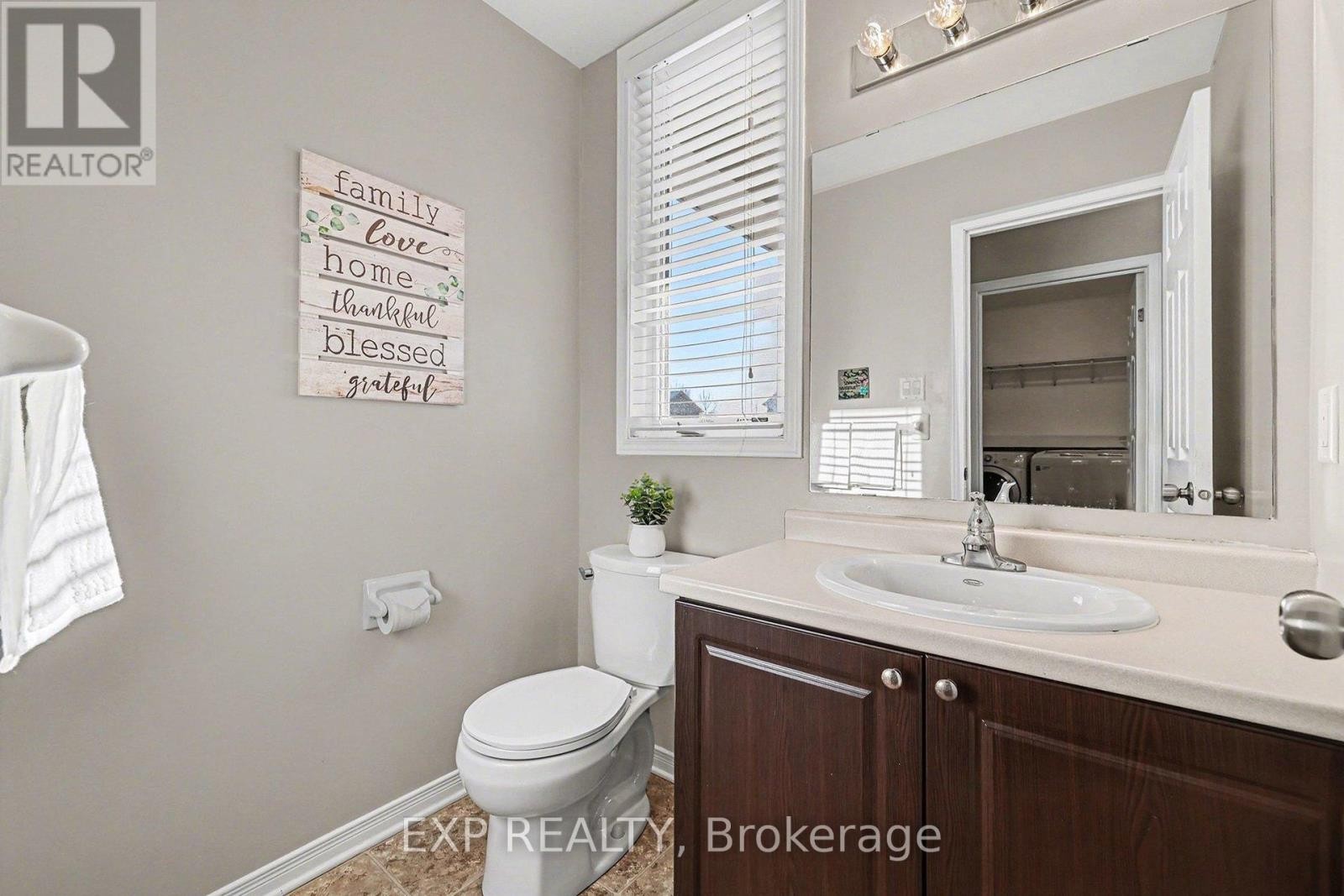 












39 WHITE TAIL DRIVE

,
Mississippi Mills,




Ontario
K0A1A0

