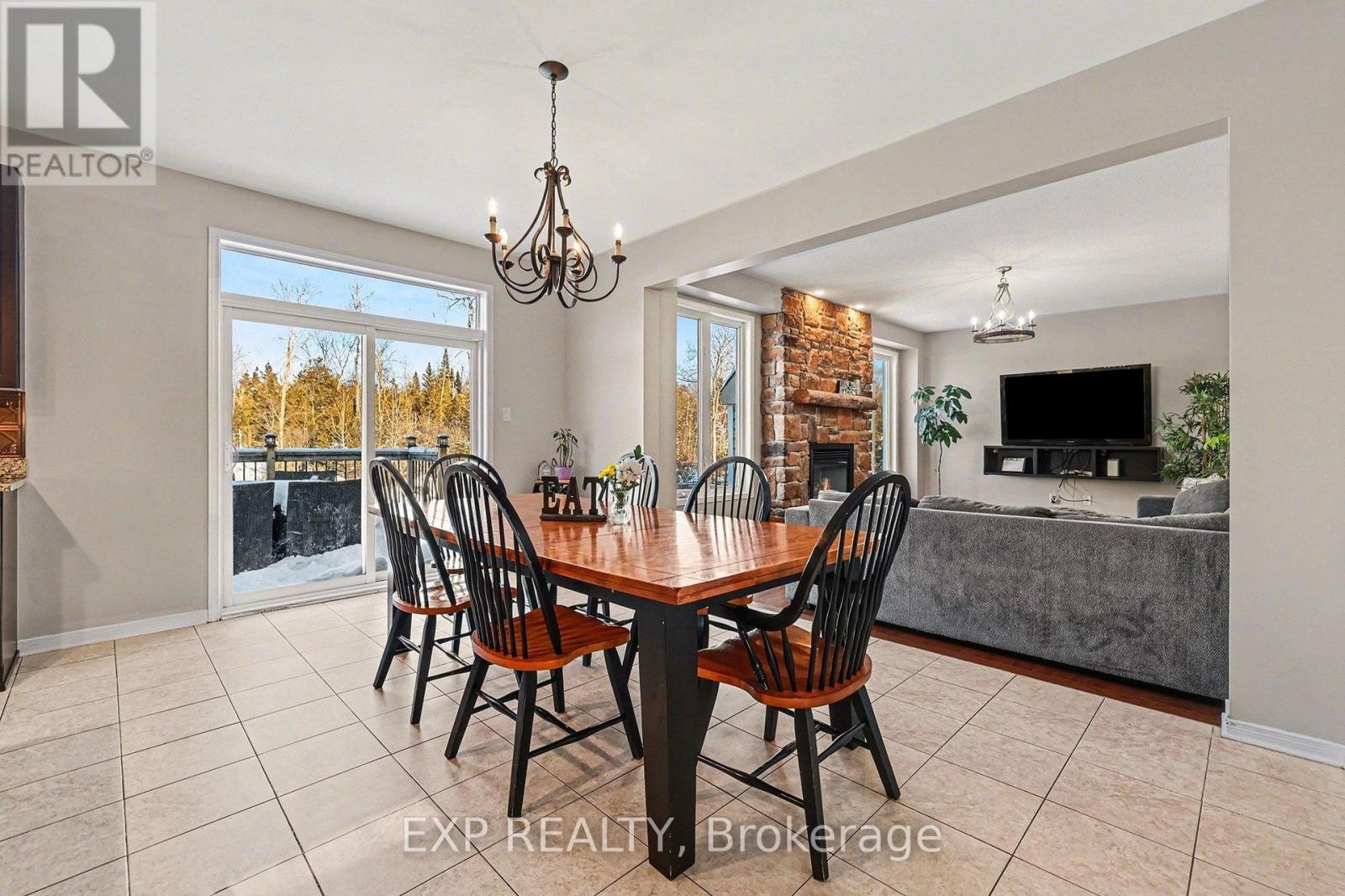 












39 WHITE TAIL DRIVE

,
Mississippi Mills,




Ontario
K0A1A0

