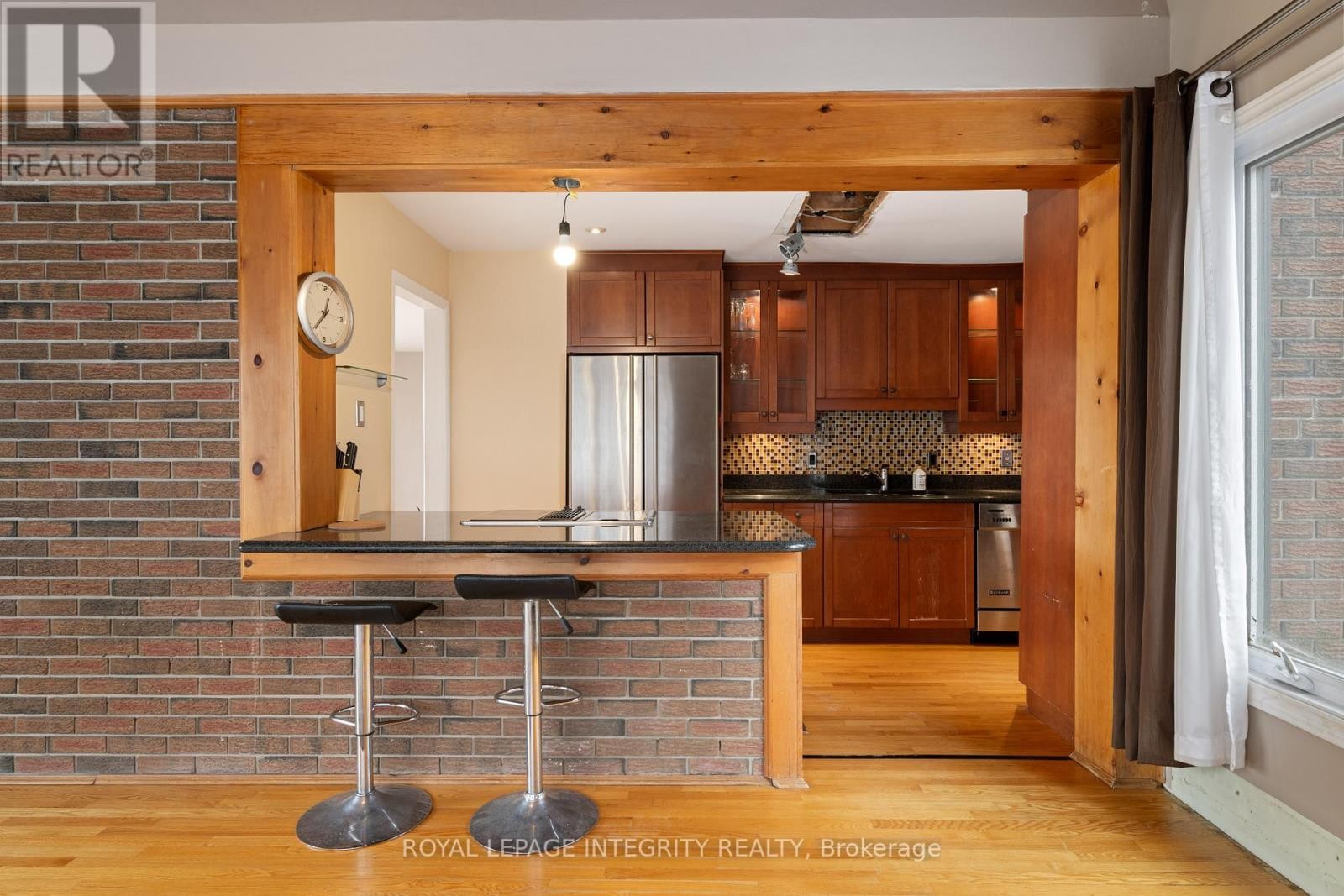 












2061 PRINCE OF WALES DRIVE

,
Ottawa,




Ontario
K2E7A4

