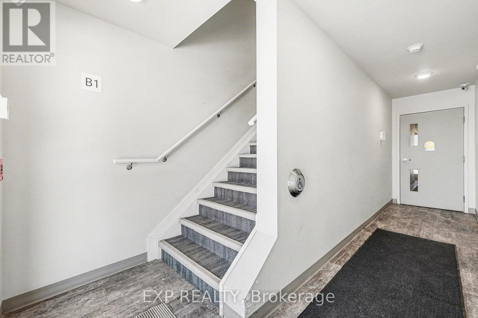 












322 HONEYBORNE STREET

,
Mississippi Mills,




Ontario
K0A1A0

