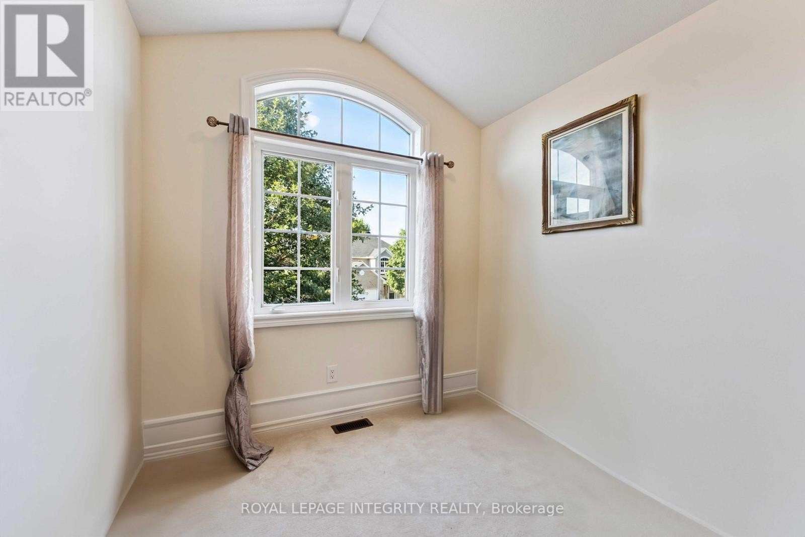 












101 SPIRITWOOD DRIVE

,
Ottawa,




Ontario
K2M3A1

