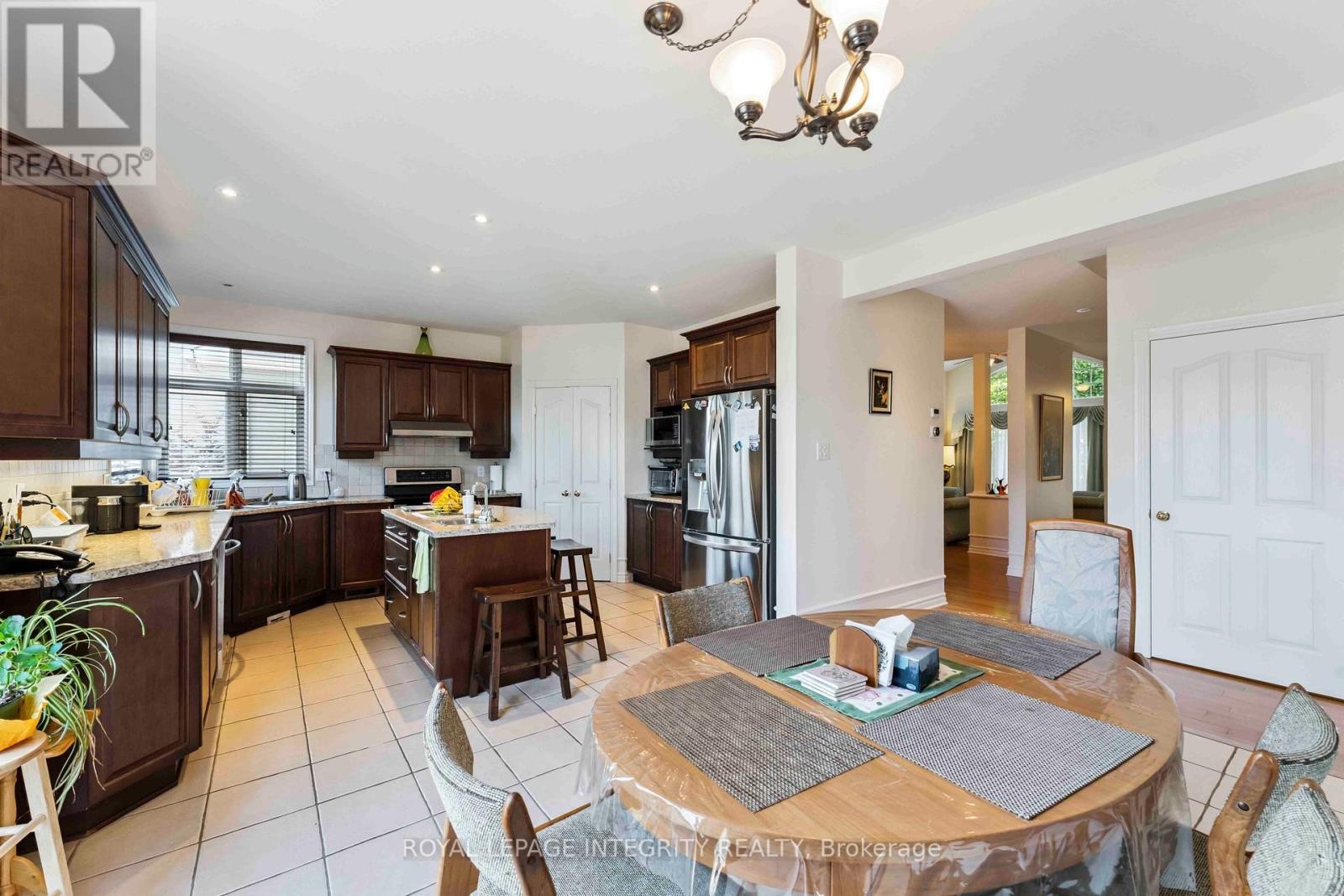 












101 SPIRITWOOD DRIVE

,
Ottawa,




Ontario
K2M3A1

