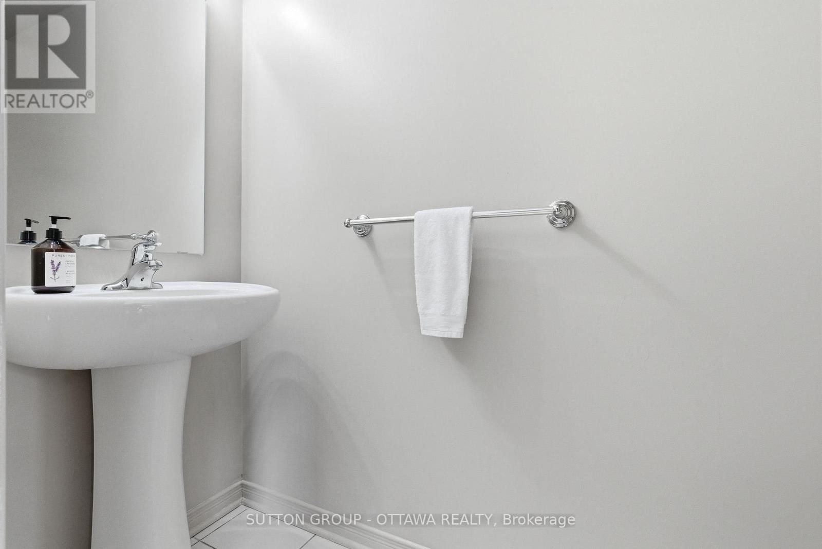 












249 FIR LANE

,
North Grenville,




Ontario
K0G1J0

