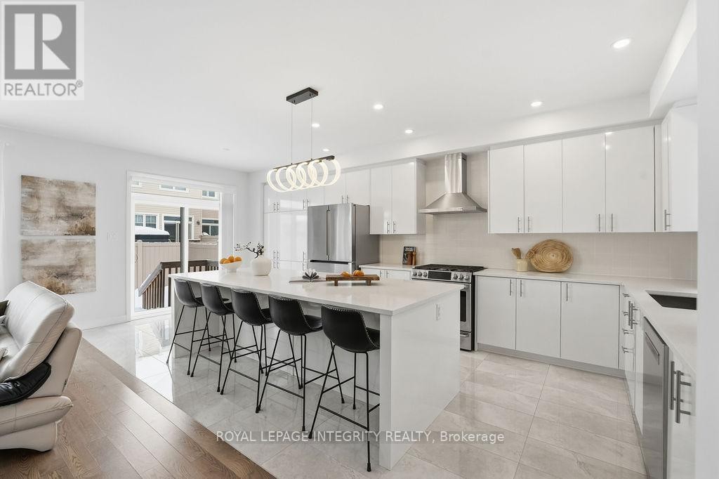 












207 OSTERLEY WAY

,
Ottawa,




Ontario
K2S2N6

