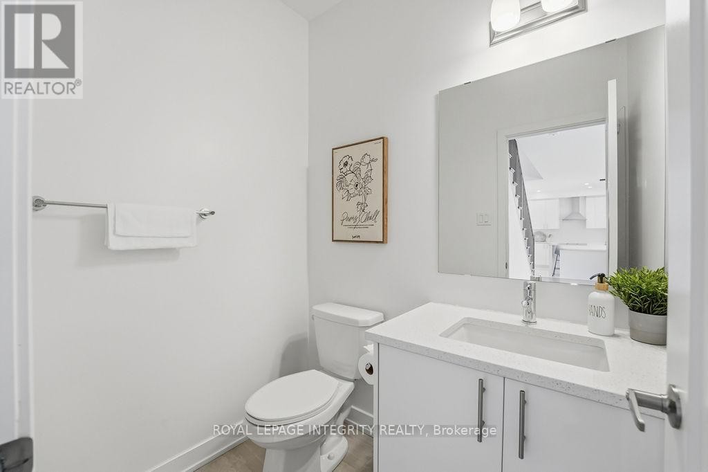 












207 OSTERLEY WAY

,
Ottawa,




Ontario
K2S2N6

