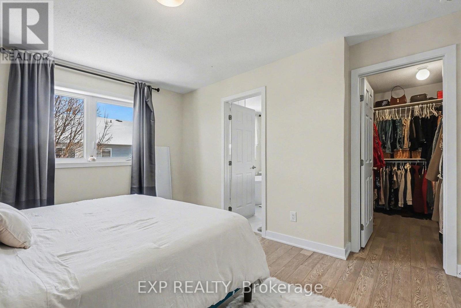 












2142 WINSOME TERRACE

,
Ottawa,




Ontario
K4A0K6

