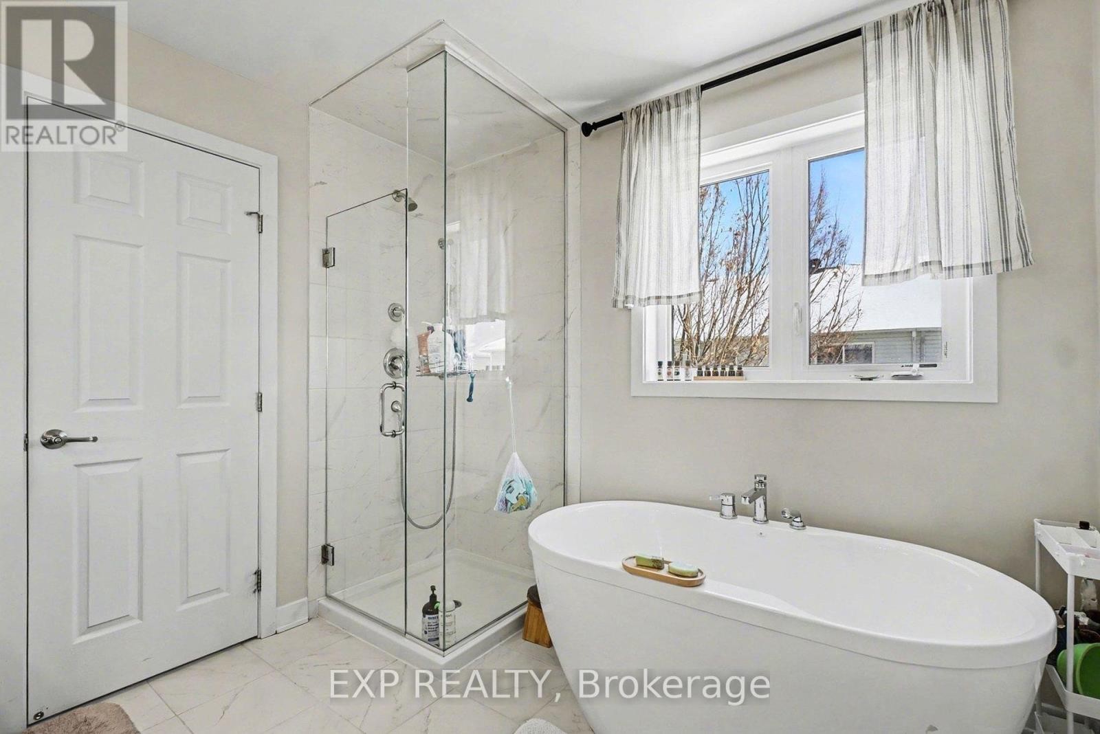 












2142 WINSOME TERRACE

,
Ottawa,




Ontario
K4A0K6

