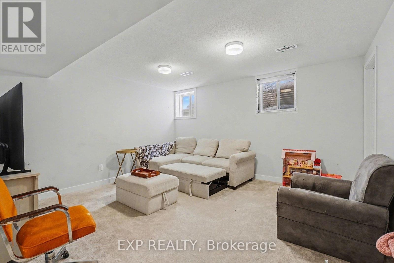 












2142 WINSOME TERRACE

,
Ottawa,




Ontario
K4A0K6

