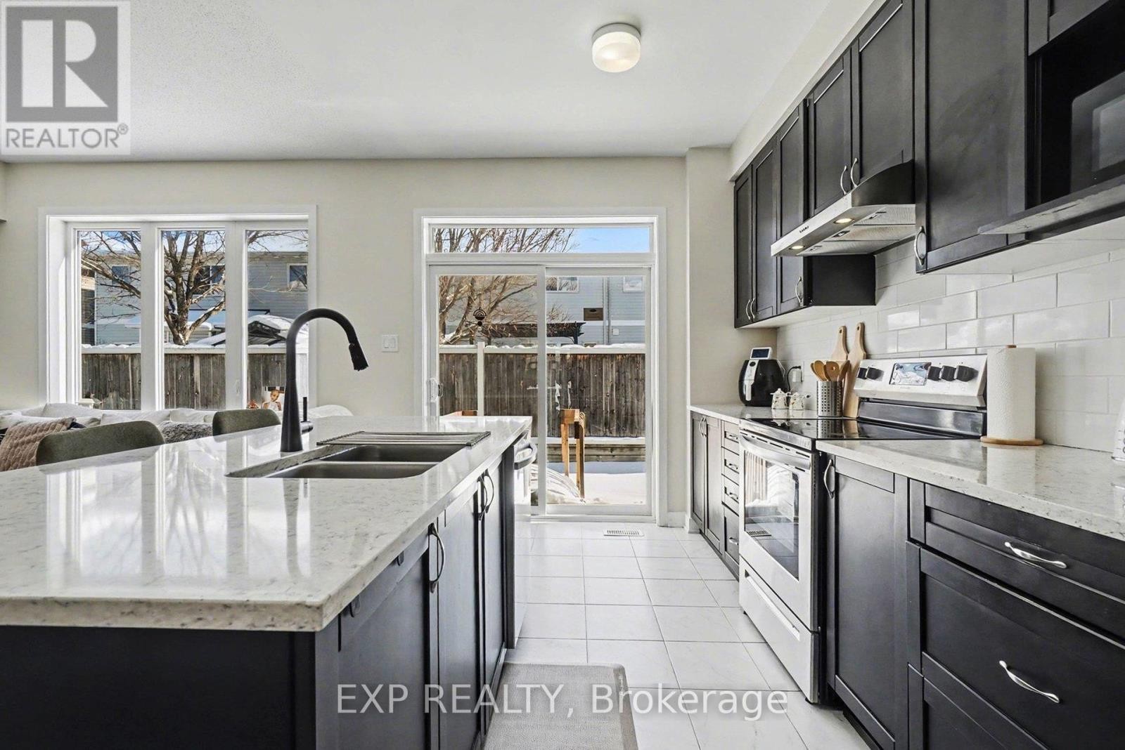 












2142 WINSOME TERRACE

,
Ottawa,




Ontario
K4A0K6

