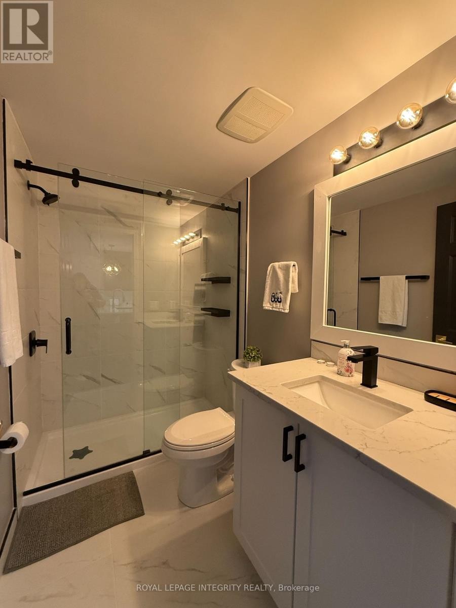 












1106 - 134 YORK STREET

,
Ottawa,




Ontario
K1N1K8

