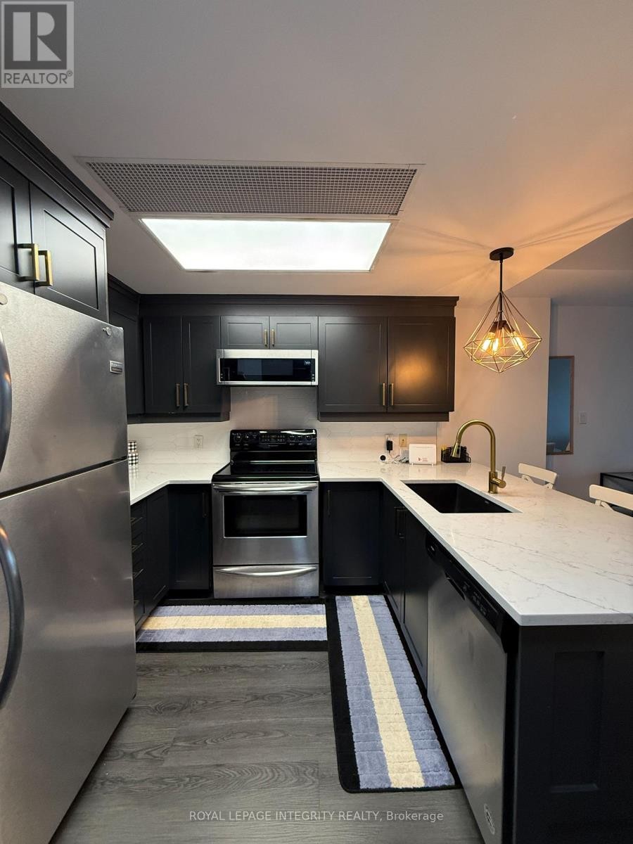 












1106 - 134 YORK STREET

,
Ottawa,




Ontario
K1N1K8

