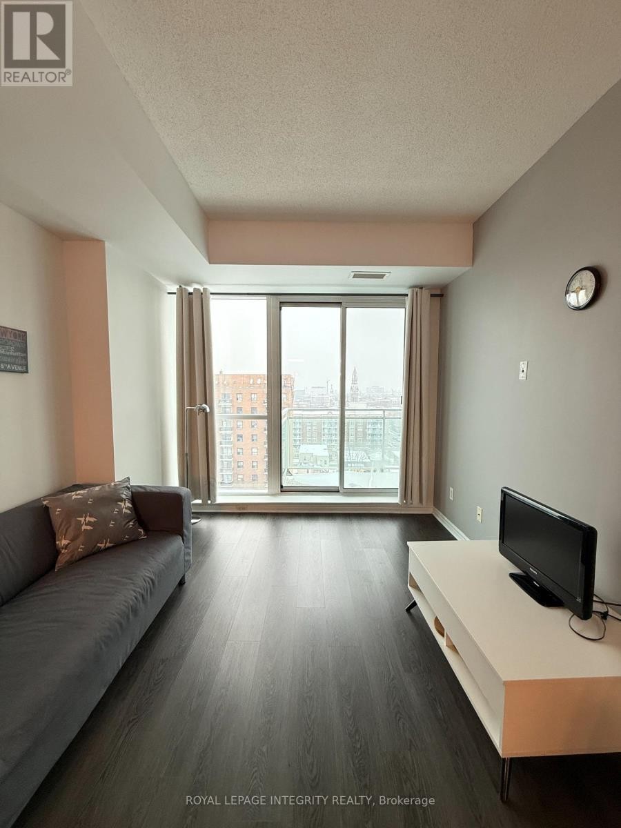 












1106 - 134 YORK STREET

,
Ottawa,




Ontario
K1N1K8

