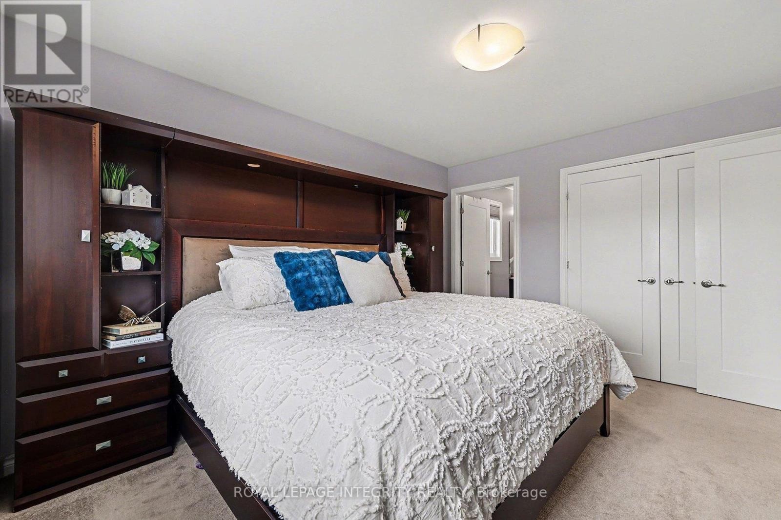 












905 LEISHMAN DRIVE

,
Mississippi Mills,




Ontario
K0A1A0

