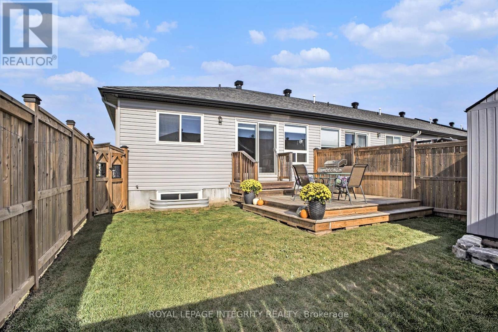 












905 LEISHMAN DRIVE

,
Mississippi Mills,




Ontario
K0A1A0

