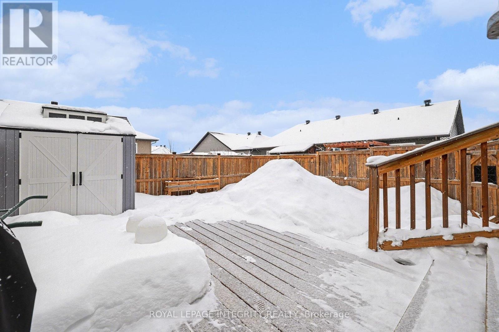 












905 LEISHMAN DRIVE

,
Mississippi Mills,




Ontario
K0A1A0

