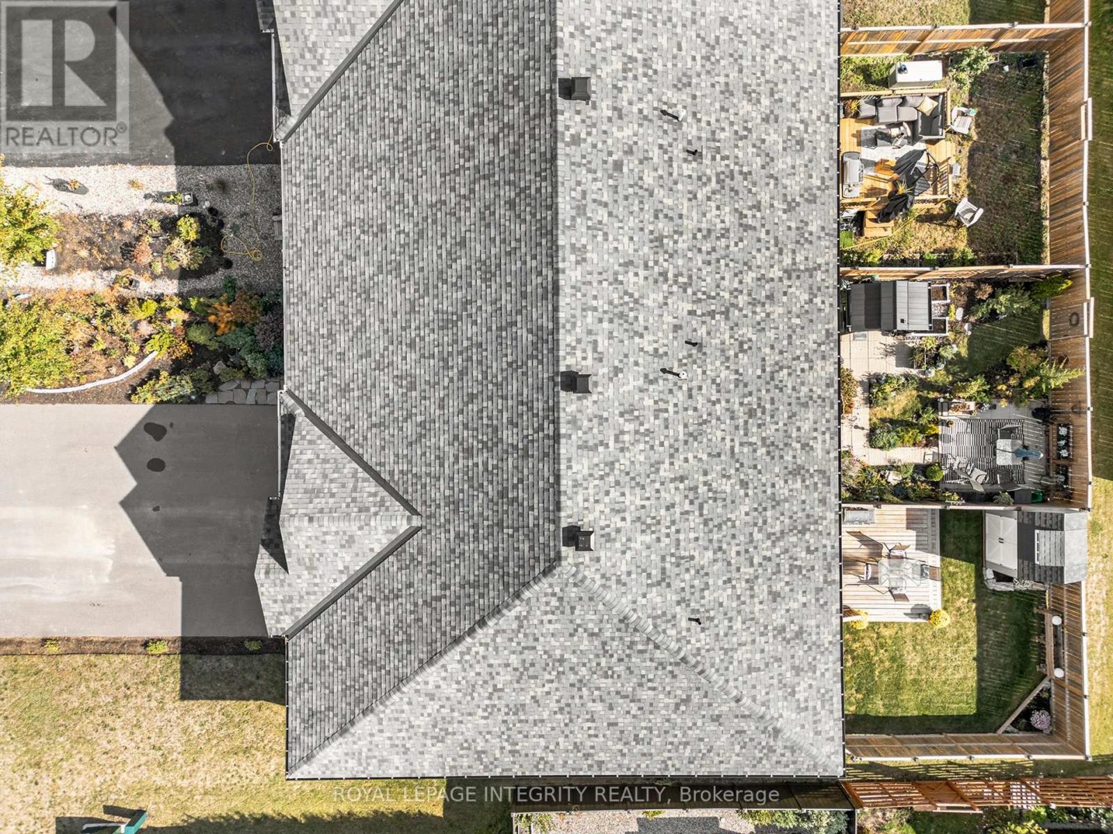 












905 LEISHMAN DRIVE

,
Mississippi Mills,




Ontario
K0A1A0

