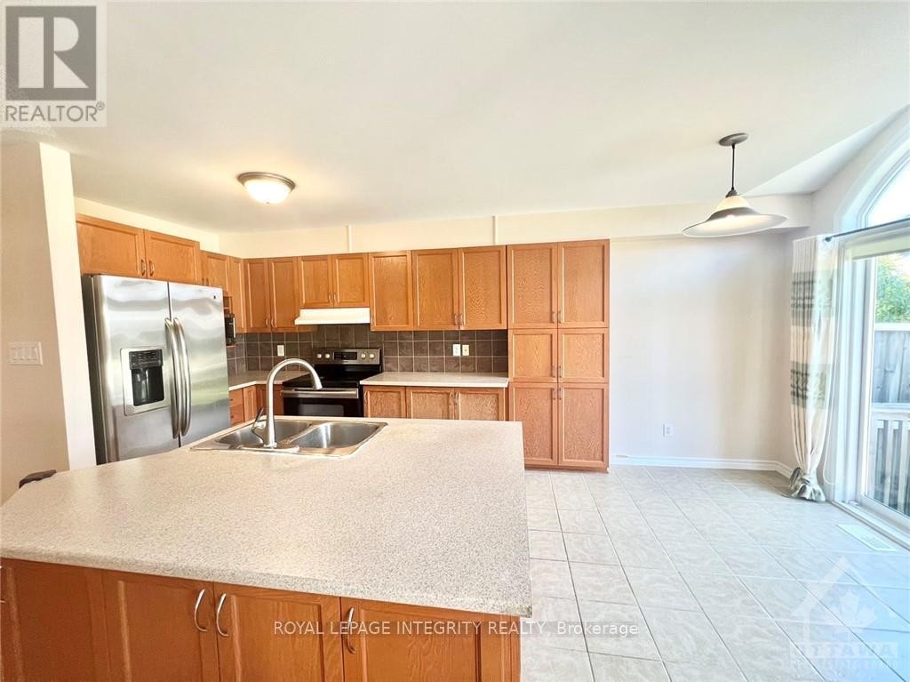 












102 BRADY AVENUE

,
Ottawa,




Ontario
K2K0B1

