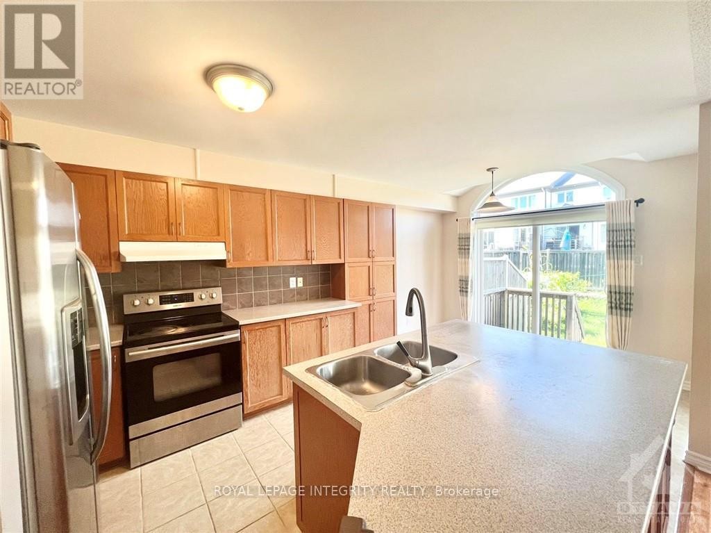 












102 BRADY AVENUE

,
Ottawa,




Ontario
K2K0B1

