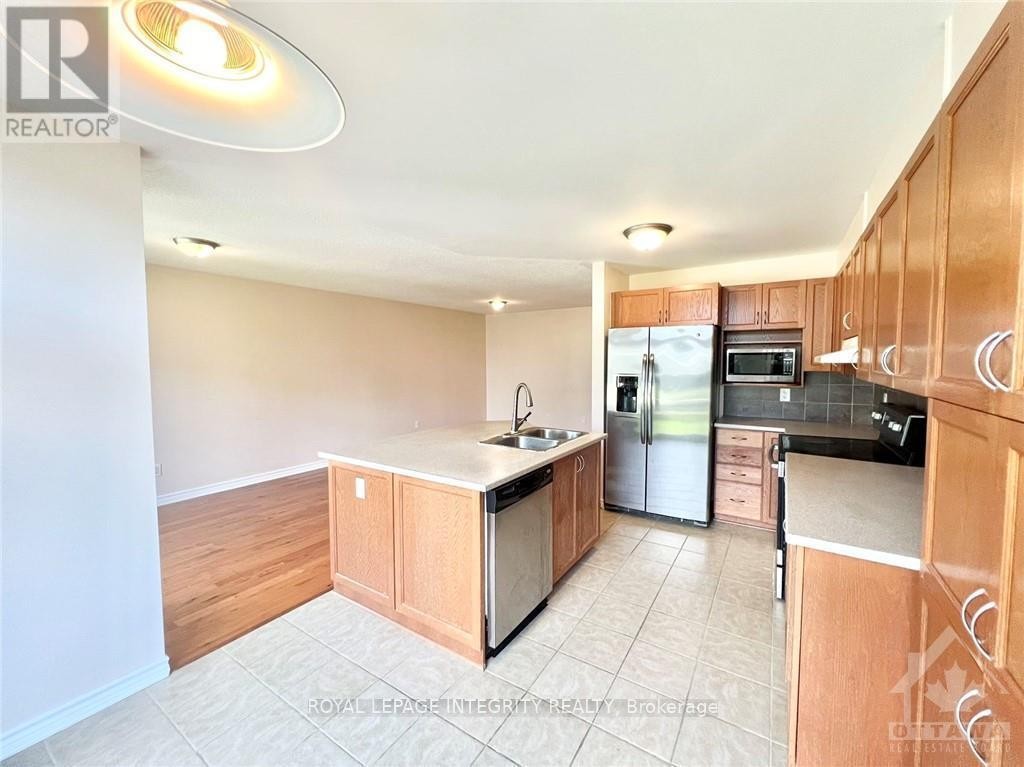 












102 BRADY AVENUE

,
Ottawa,




Ontario
K2K0B1

