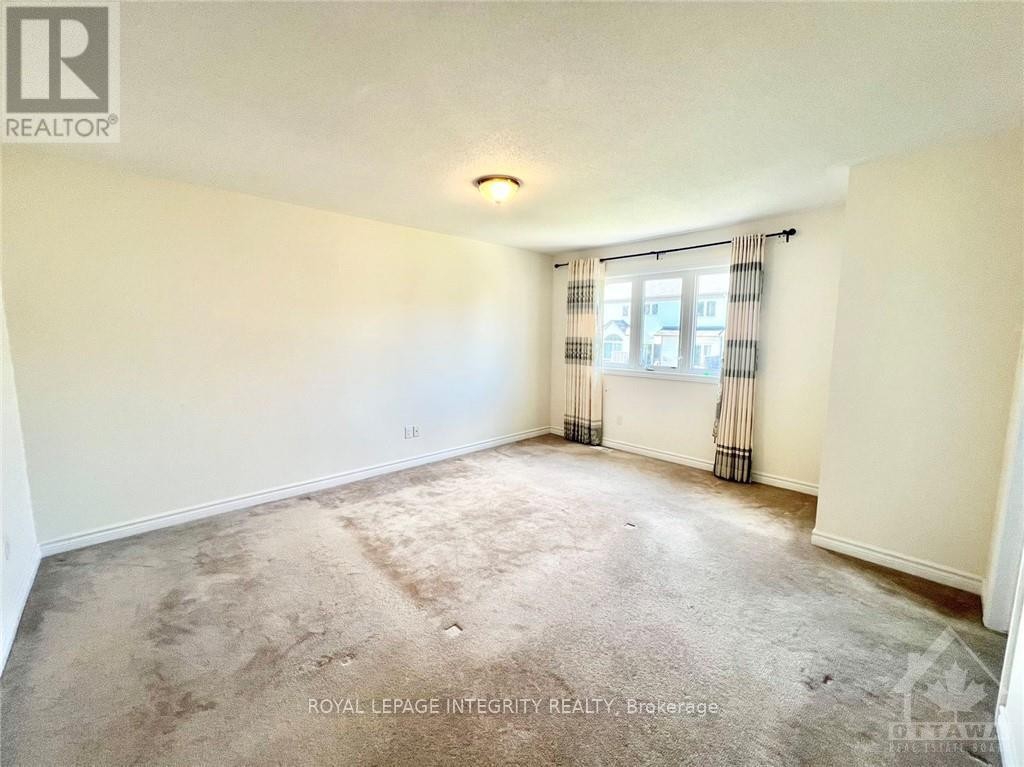 












102 BRADY AVENUE

,
Ottawa,




Ontario
K2K0B1

