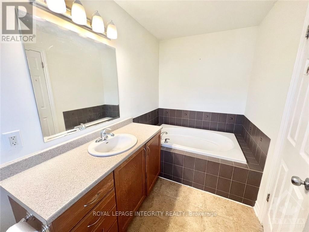 












102 BRADY AVENUE

,
Ottawa,




Ontario
K2K0B1

