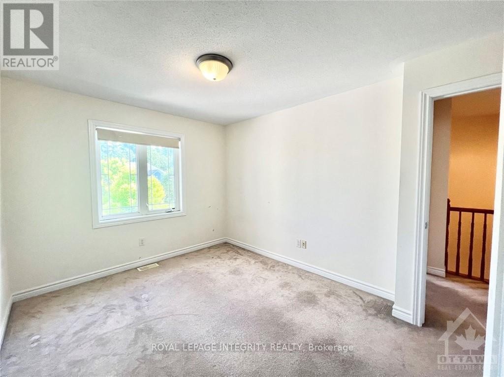 












102 BRADY AVENUE

,
Ottawa,




Ontario
K2K0B1

