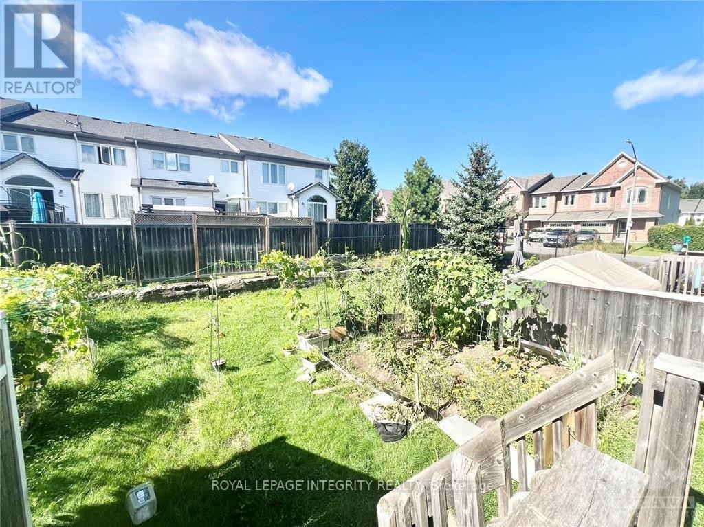 












102 BRADY AVENUE

,
Ottawa,




Ontario
K2K0B1

