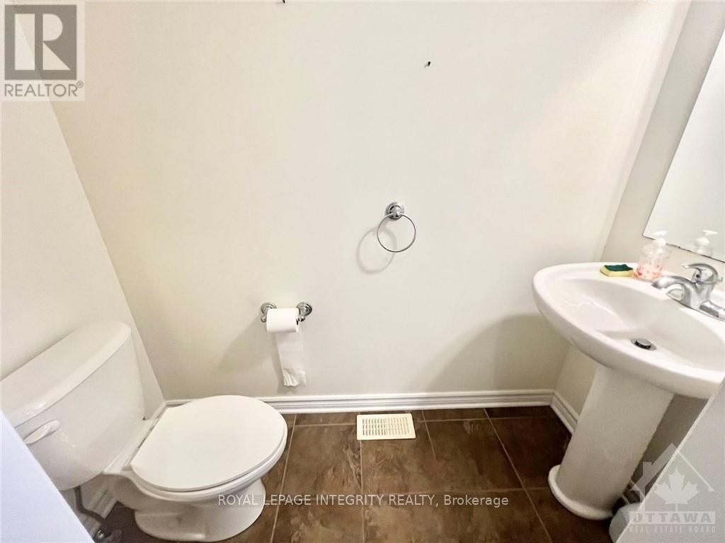 












102 BRADY AVENUE

,
Ottawa,




Ontario
K2K0B1

