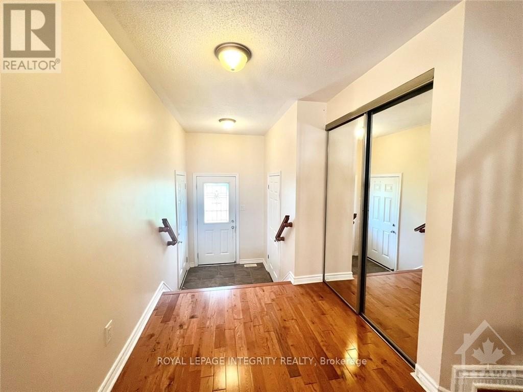 












102 BRADY AVENUE

,
Ottawa,




Ontario
K2K0B1

