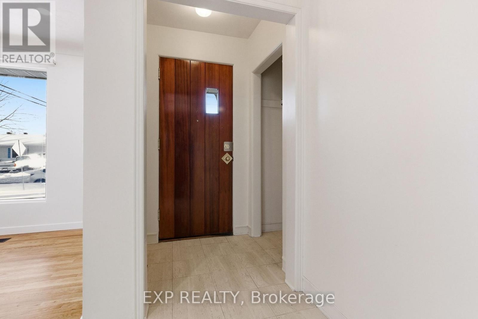 












2243 MIRAMICHI STREET

,
Ottawa,




Ontario
K2C0Z1

